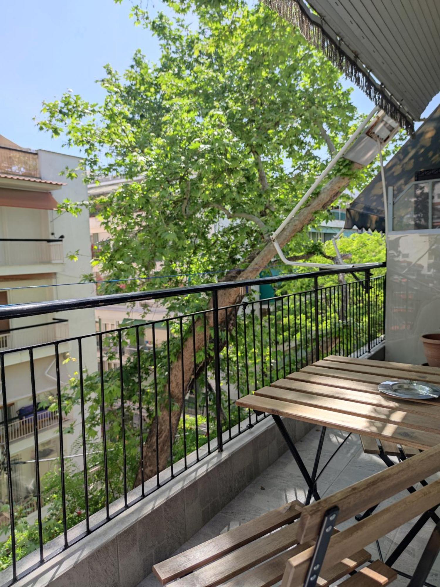 Cozy City Center Apartment Солун Екстериор снимка
